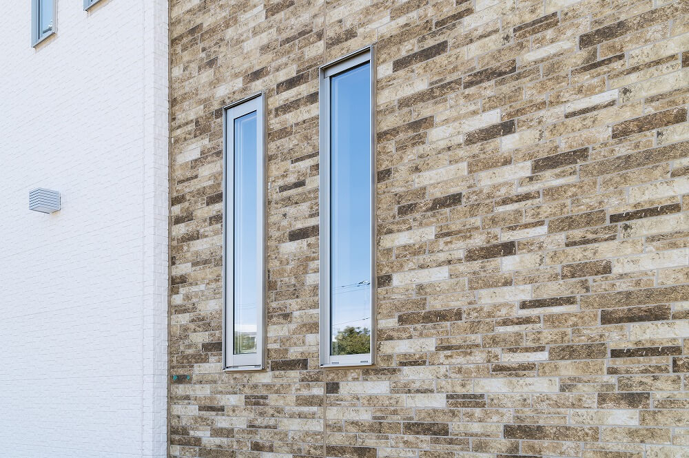 フィックス窓 はめ殺し窓 とは メリット デメリットとリフォーム費用を解説 Logrenove ログリノベ