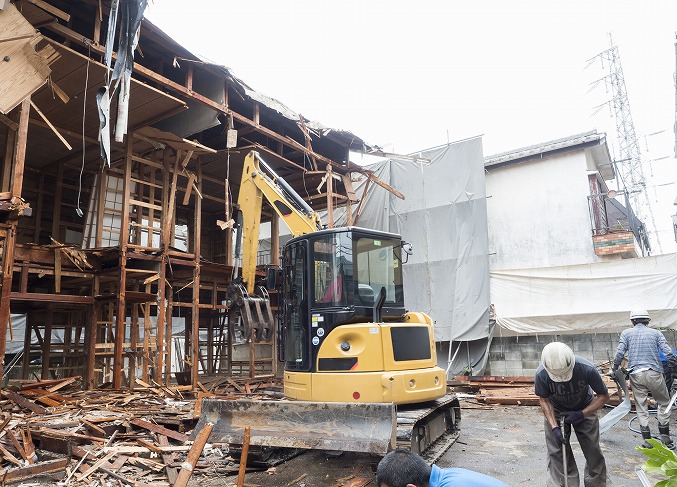 リフォームと建て替えの費用・期間は条件によって様々なので、その都度確認する必要がある
