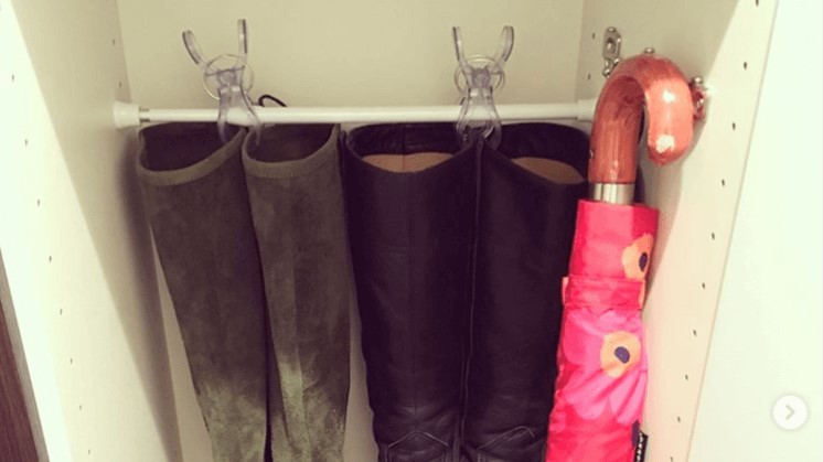 下駄箱でかさばるブーツ収納のポイントとアイデア 100均グッズを使った簡単diyを紹介 Logrenove ログリノベ 下駄箱でかさばるブーツ収納のポイントとアイデア 100均グッズを使った簡単diyを紹介 Logrenove ログリノベ