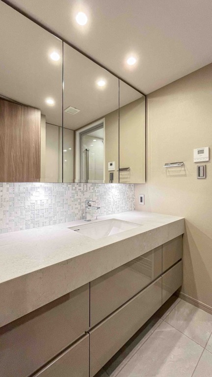 未使用 かべ埋込収納 前面ミラー 洗面キャビネット 天然木｜ミラー |